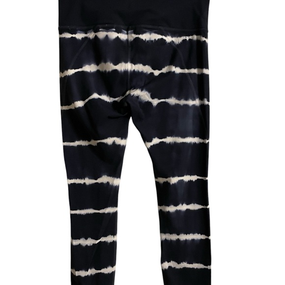 Athleta Capri Leggings - SZ Smaill - Picture 2 of 4